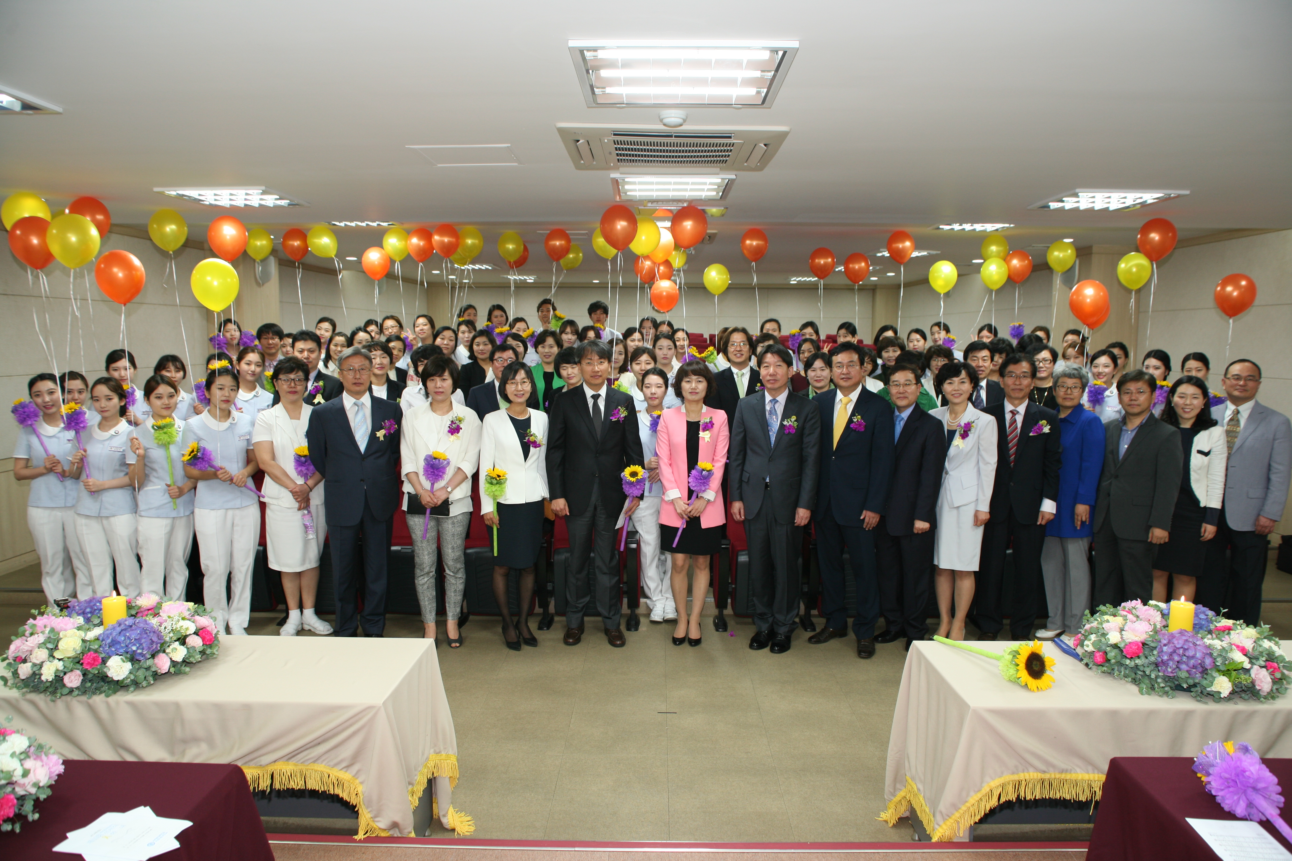 내빈과 전체사진.JPG